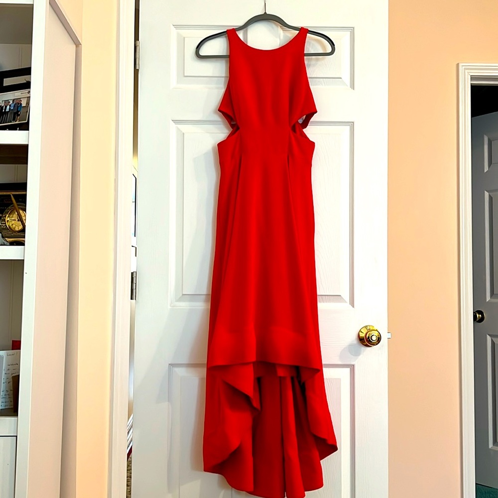 Sexy and sultry cutout high low dress 💃🏻
